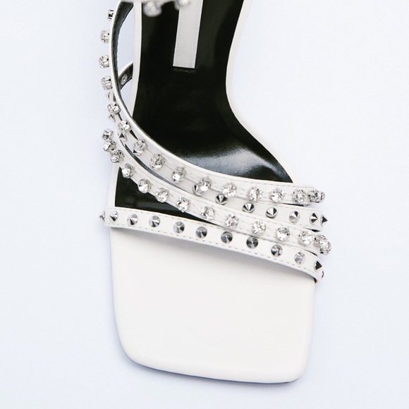 ZARA | High Heels Studded Sandals - Picture 2 of 7